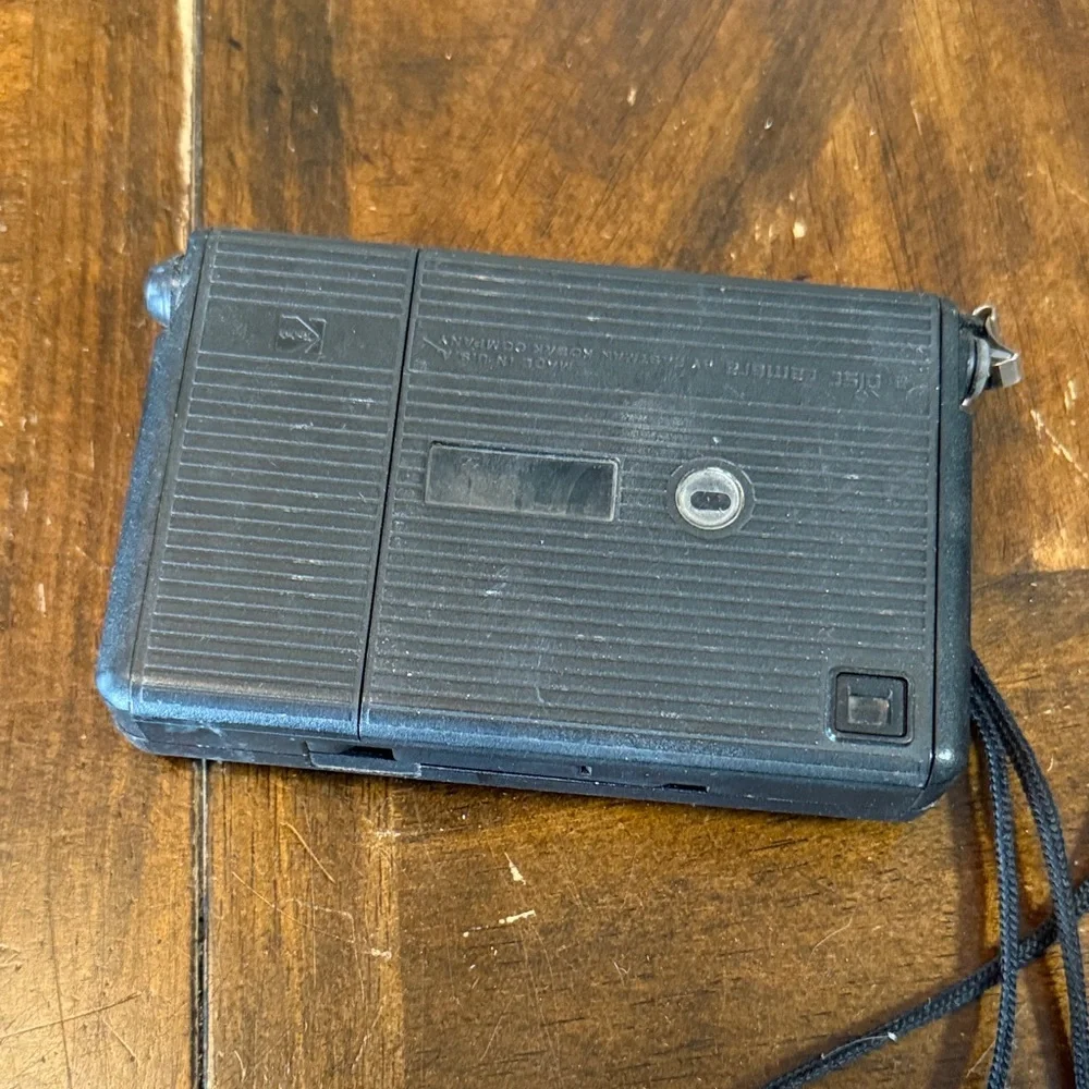 Kodak Disc 4100 Black and Silver Portable Camera untested as is